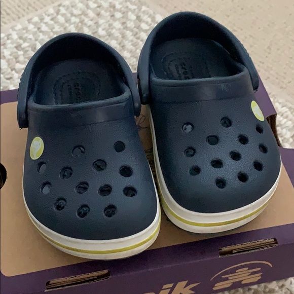 CROCS Other - Kids Crocs Sz 5